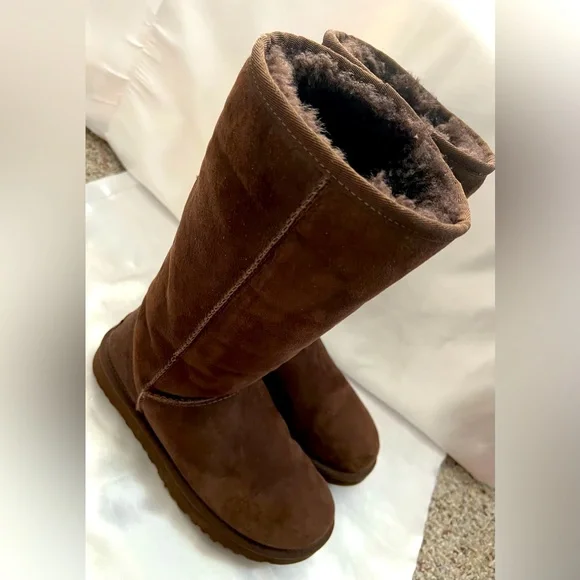 UGG Classic Tall II Boot in color Burnt Cedar - Picture 12 of 13